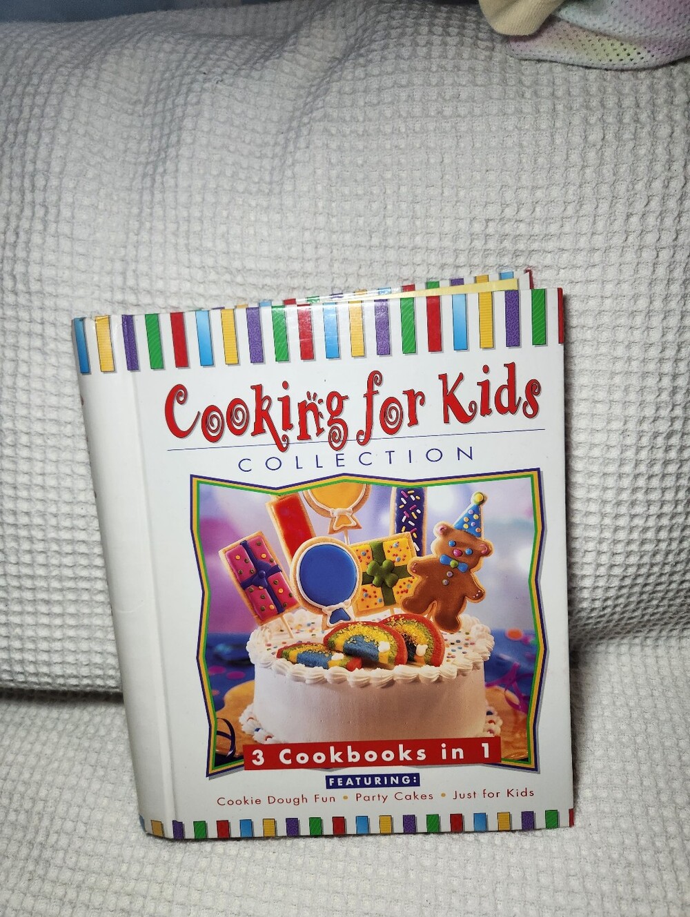 Cooking for Kids Collection - White Kids Cookbook Vintage Like New!
